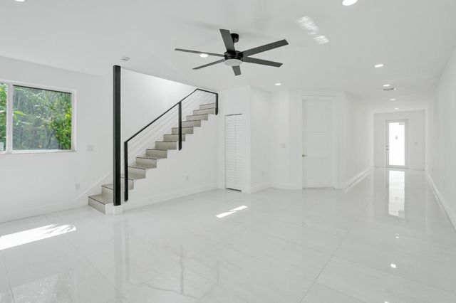 1213 W Las Olas Boulevard, Fort Lauderdale, FL 33312