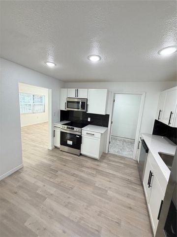 1423 N WEBSTER AVENUE, Lakeland, FL 33805