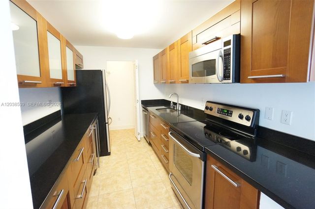 401 69th St PH101, Miami Beach, FL 33141
