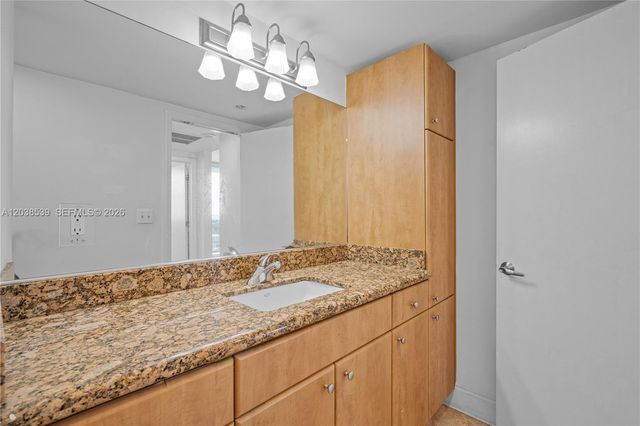 401 69th St PH101, Miami Beach, FL 33141