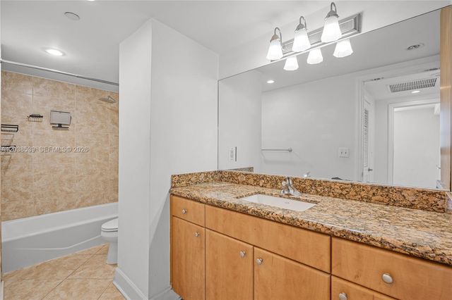 401 69th St PH101, Miami Beach, FL 33141