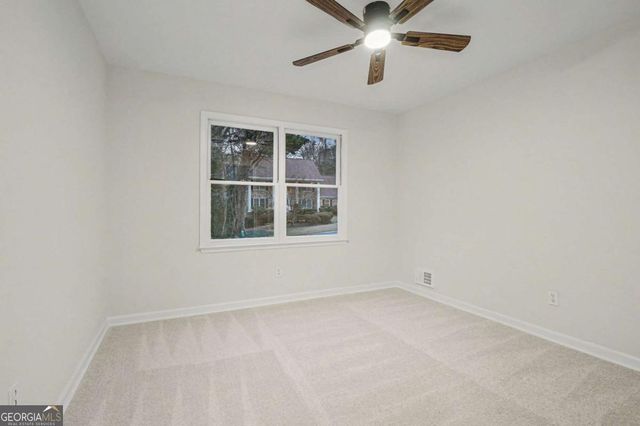 5464 Breathitt Drive SW, Lilburn, GA 30047