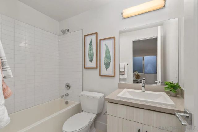 1045 32nd St 4, San Diego, CA 92102