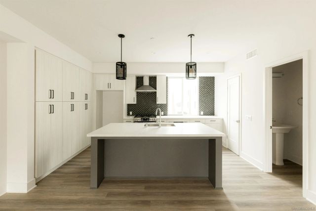 1045 32nd St 4, San Diego, CA 92102