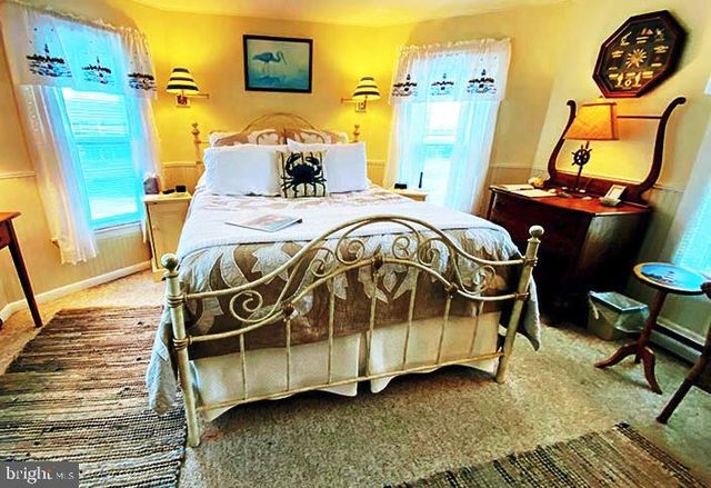 4141 MAIN ST, Chincoteague Island, VA 23336