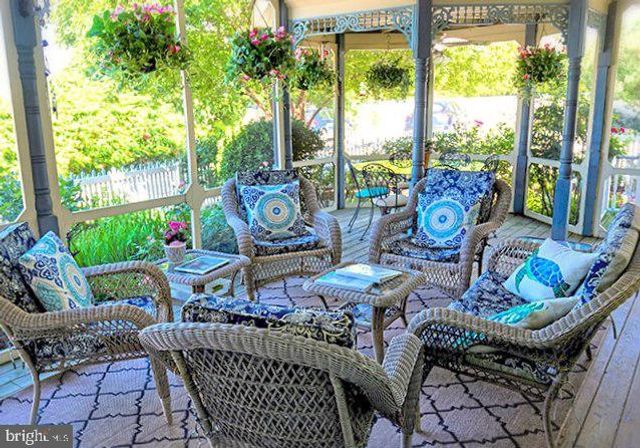 4141 MAIN ST, Chincoteague Island, VA 23336