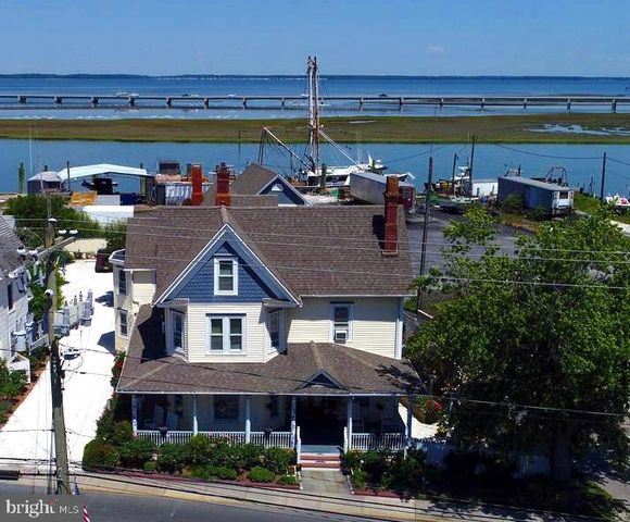 4141 MAIN ST, Chincoteague Island, VA 23336