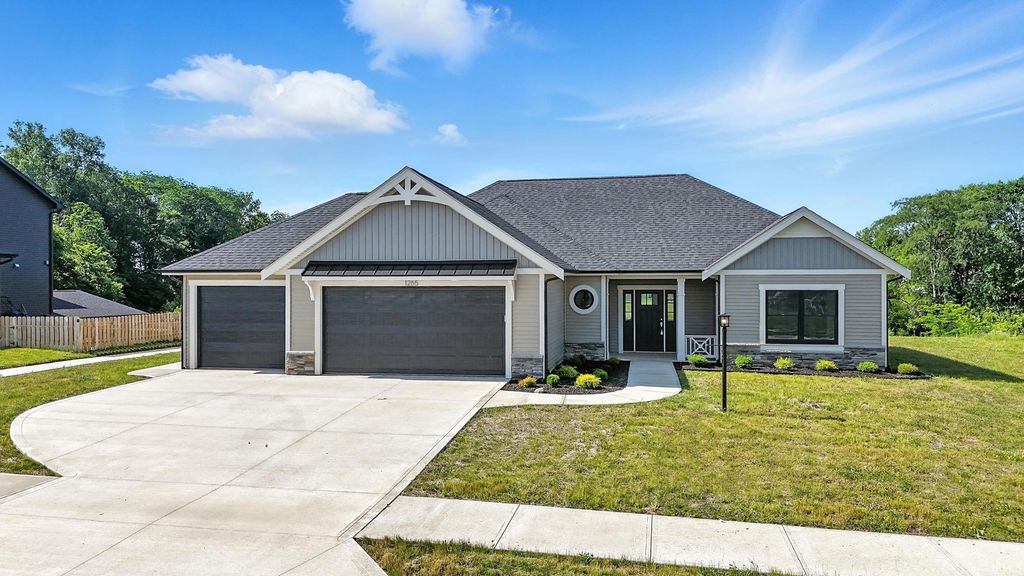 1265 Switchfoot Drive, Huntertown, IN 46748