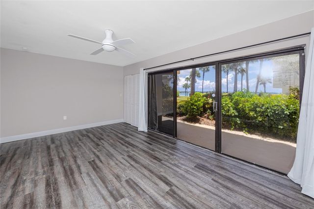 7510 SUNSHINE SKYWAY LANE S P4, St Petersburg, FL 33711