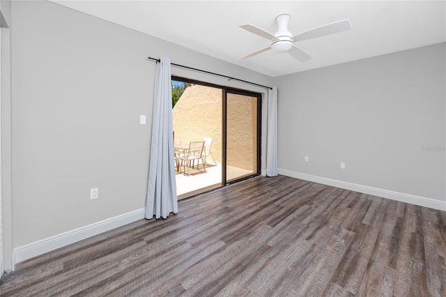 7510 SUNSHINE SKYWAY LANE S P4, St Petersburg, FL 33711