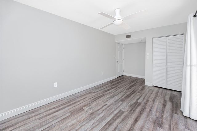 7510 SUNSHINE SKYWAY LANE S P4, St Petersburg, FL 33711