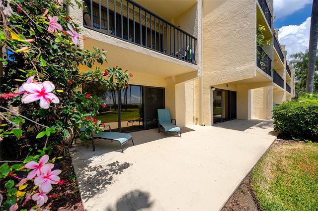 7510 SUNSHINE SKYWAY LANE S P4, St Petersburg, FL 33711