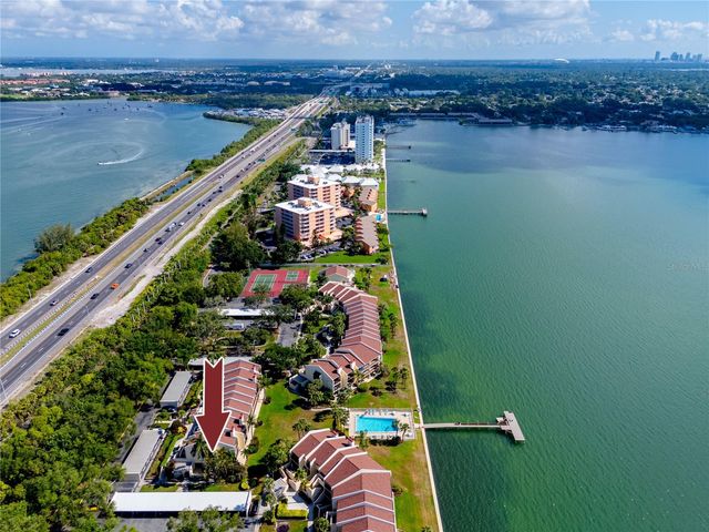 7510 SUNSHINE SKYWAY LANE S P4, St Petersburg, FL 33711