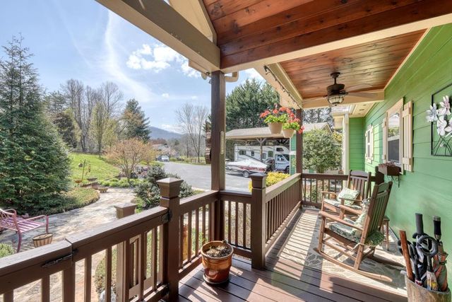 2561 Dune Road, Hiawassee, GA 30546