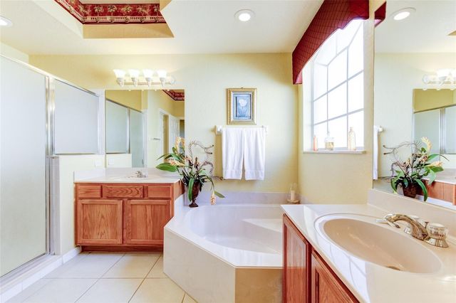 218 N HAMPTON DRIVE, Davenport, FL 33897