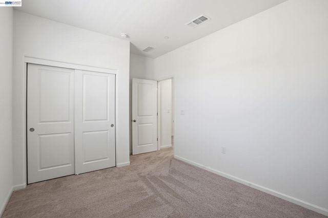 16047 Pirates Cove Ln, Lathrop, CA 95330