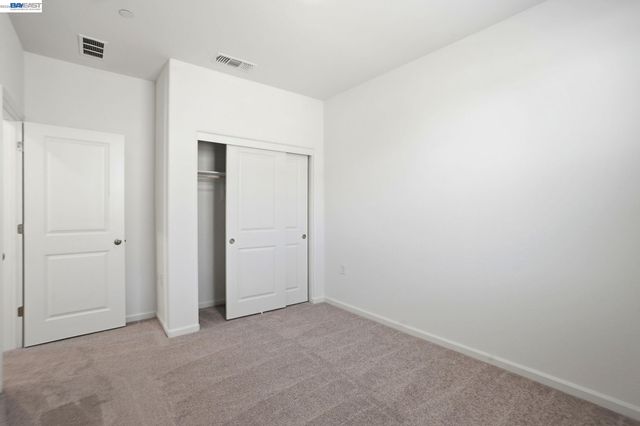 16047 Pirates Cove Ln, Lathrop, CA 95330