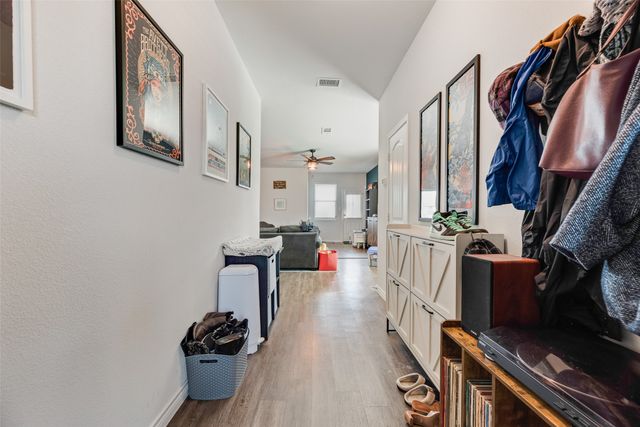 1208 Starling Lane, Ennis, TX 75119