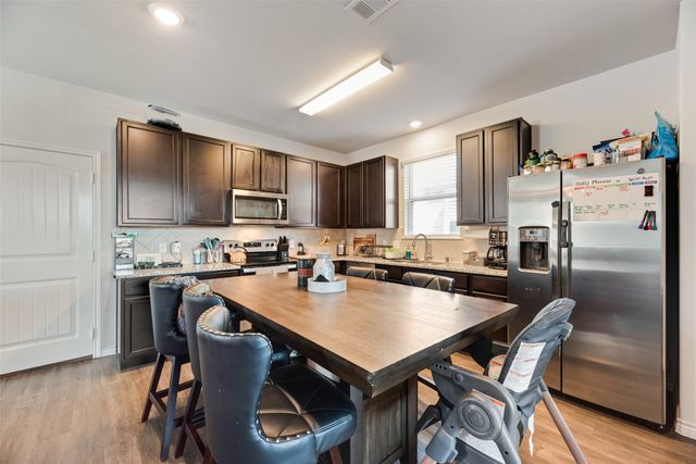 1208 Starling Lane, Ennis, TX 75119
