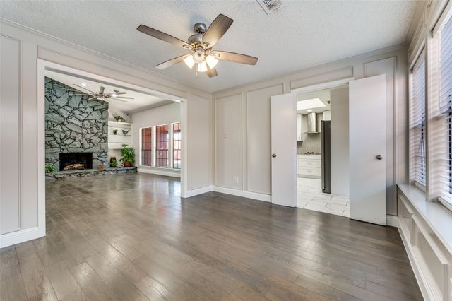 3808 E Runge Court E, Irving, TX 75038