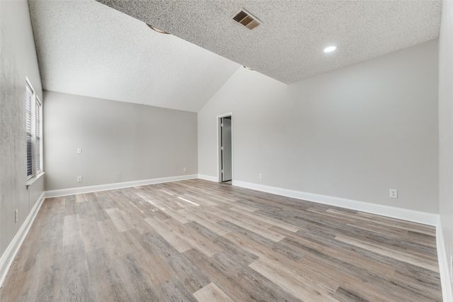 3808 E Runge Court E, Irving, TX 75038