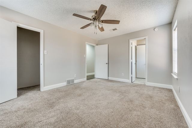 3808 E Runge Court E, Irving, TX 75038