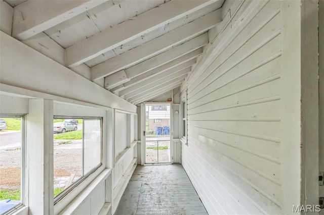 8033 Winfield Avenue, St Louis, MO 63114