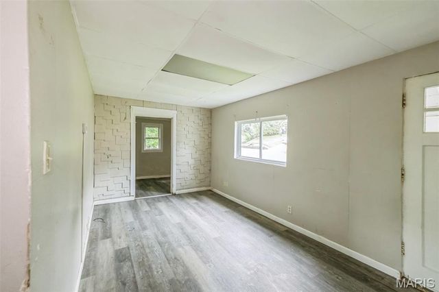 8033 Winfield Avenue, St Louis, MO 63114
