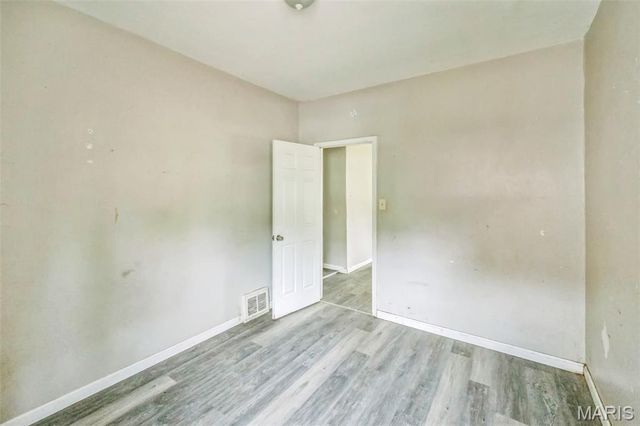 8033 Winfield Avenue, St Louis, MO 63114