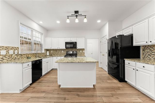 5157 Wellisford Court, Suwanee, GA 30024