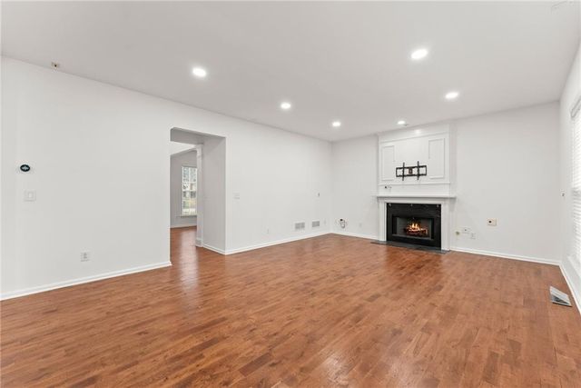 5157 Wellisford Court, Suwanee, GA 30024