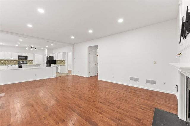 5157 Wellisford Court, Suwanee, GA 30024