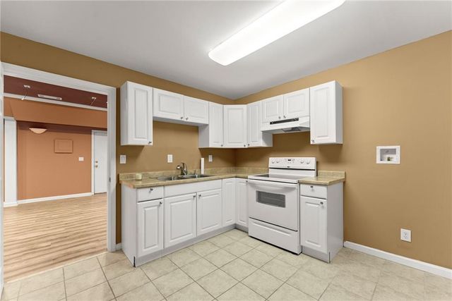 5157 Wellisford Court, Suwanee, GA 30024