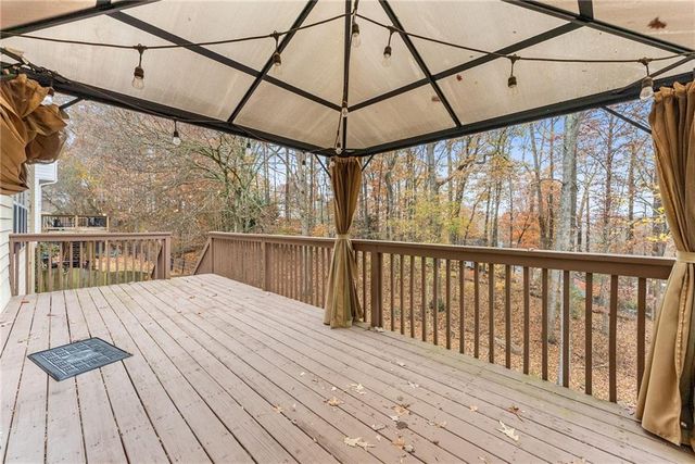 5157 Wellisford Court, Suwanee, GA 30024