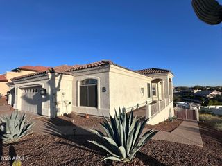 15910 E SUNFLOWER Drive B, Fountain Hills, AZ 85268