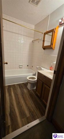 304 Brown Street, Vine Grove, KY 40175