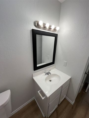 2133 Quail Hollow Drive, Grand Prairie, TX 75051