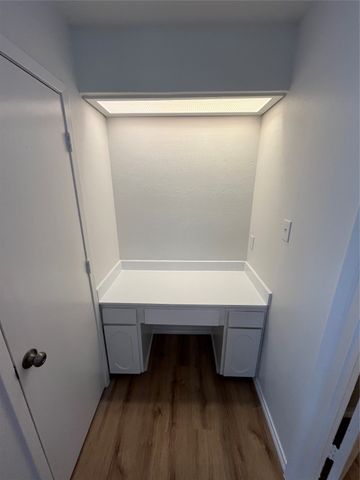 2133 Quail Hollow Drive, Grand Prairie, TX 75051