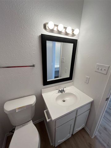 2133 Quail Hollow Drive, Grand Prairie, TX 75051