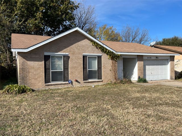 2133 Quail Hollow Drive, Grand Prairie, TX 75051