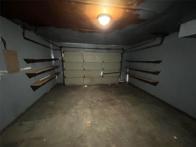 2133 Quail Hollow Drive, Grand Prairie, TX 75051