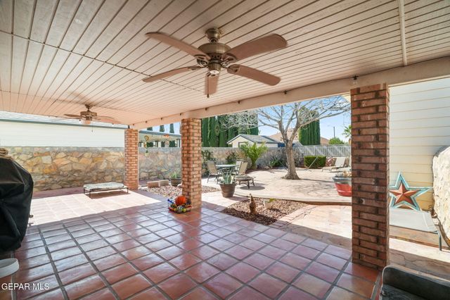 2405 Tierra Mia Way, El Paso, TX 79938