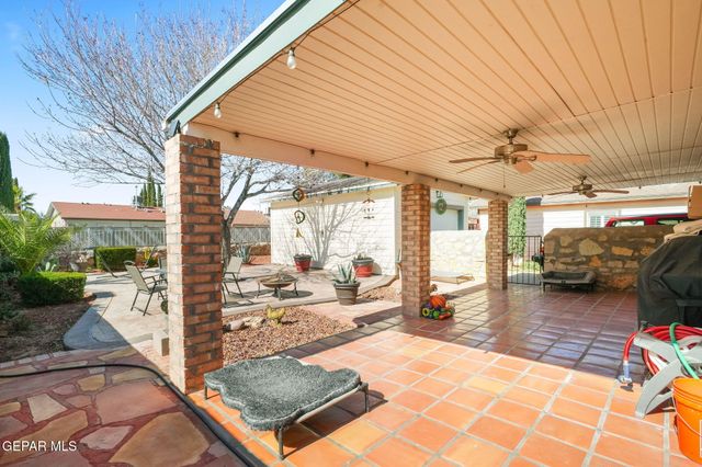 2405 Tierra Mia Way, El Paso, TX 79938