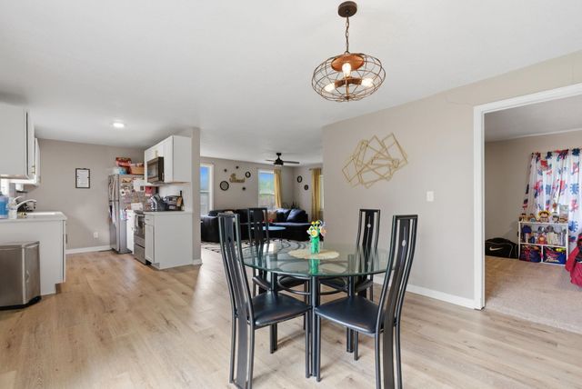 1836 S Bonn, Wichita, KS 67213