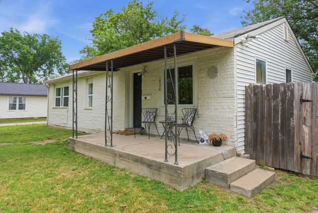 1836 S Bonn, Wichita, KS 67213