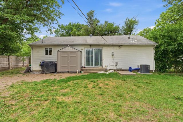 1836 S Bonn, Wichita, KS 67213