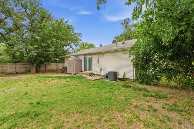 1836 S Bonn, Wichita, KS 67213