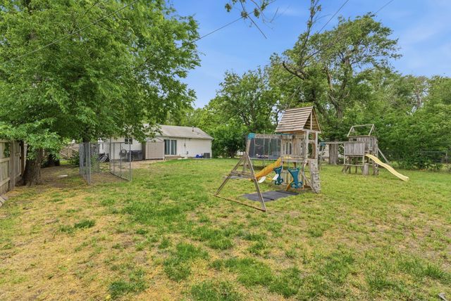 1836 S Bonn, Wichita, KS 67213