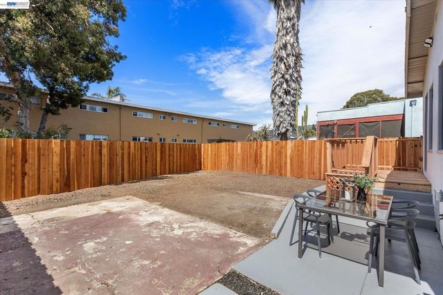 1707 78Th Ave, Oakland, CA 94621
