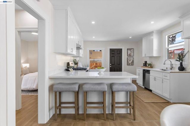1707 78Th Ave, Oakland, CA 94621